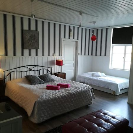 Hotelli Huiskankorpi Boutique Hotel Nivala Exteriör bild