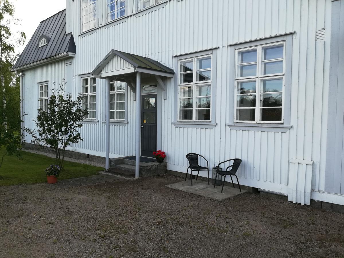 Hotelli Huiskankorpi Boutique Hotel Nivala Exteriör bild