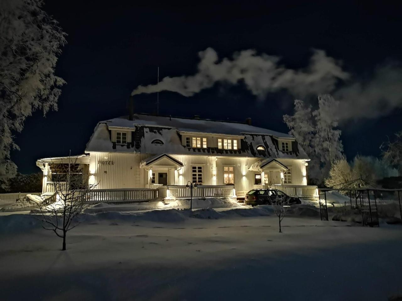 Hotelli Huiskankorpi Boutique Hotel Nivala Exteriör bild